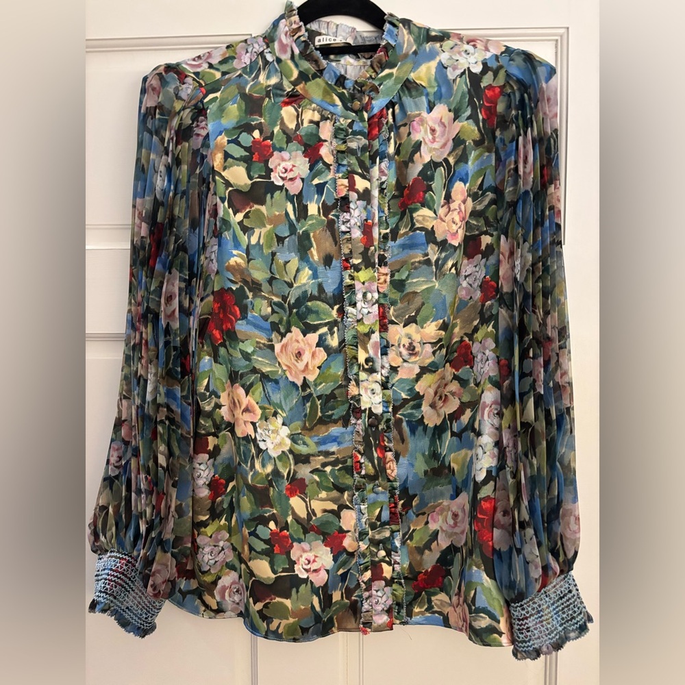 Alice + Olivia Ilan Floral Ruffle Shirt